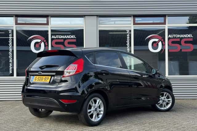 Ford Fiesta (2016) thumbnail 4