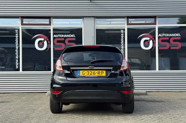 Ford Fiesta (2016) thumbnail 6