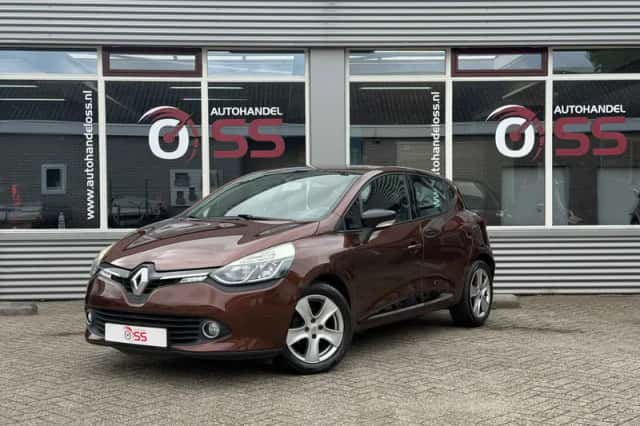Renault Clio (2013) thumbnail 1