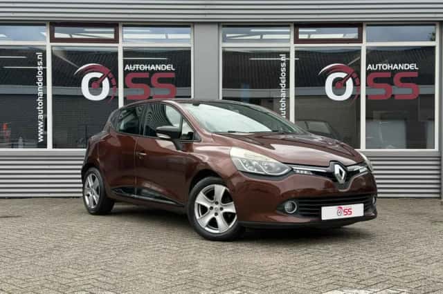 Renault Clio (2013) thumbnail 3
