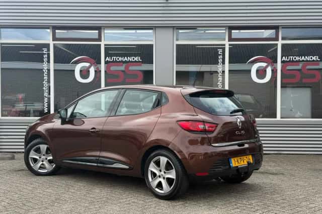 Renault Clio (2013) thumbnail 4