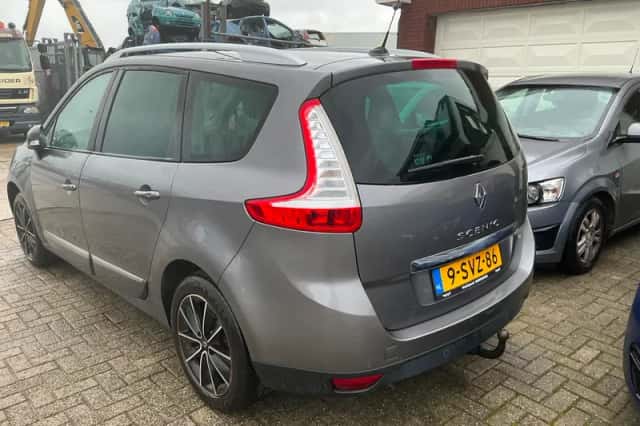 Renault Grand Scénic (2013) thumbnail 2