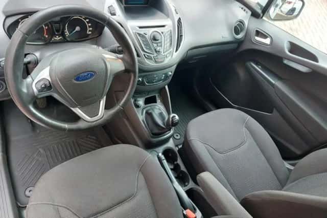 Ford Transit (2017) thumbnail 6