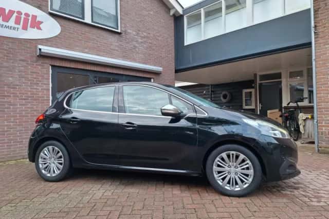 Peugeot 208 (2019) thumbnail 5