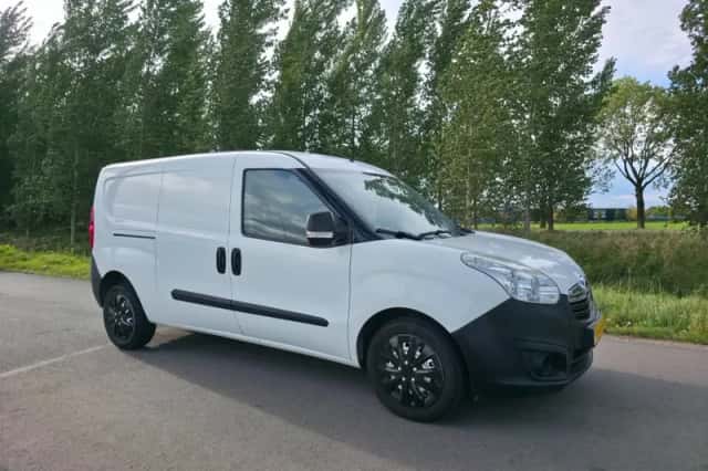 Opel Combo (2014) thumbnail 2