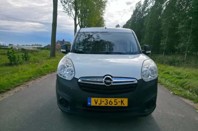 Opel Combo (2014) thumbnail 6
