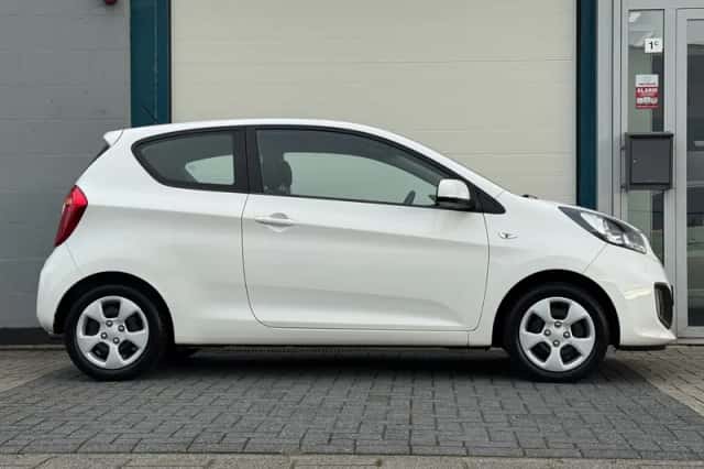 Kia Picanto (2012) thumbnail 3