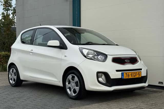 Kia Picanto (2012) thumbnail 4
