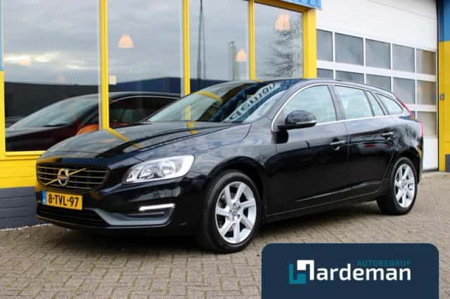 Volvo V60 (2014) thumbnail 1