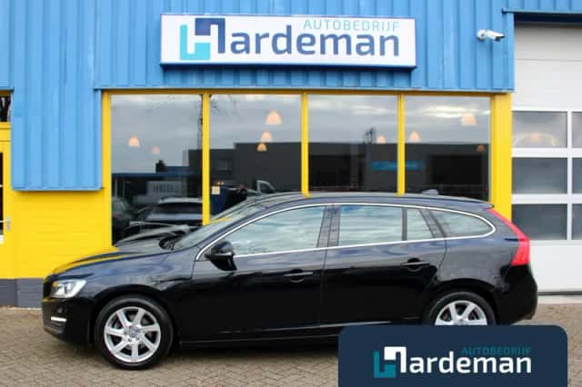 Volvo V60 (2014) thumbnail 4