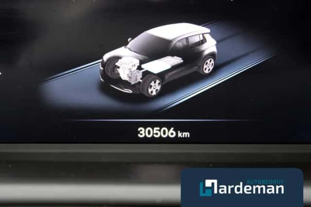 Jeep Avenger (2025) thumbnail 3