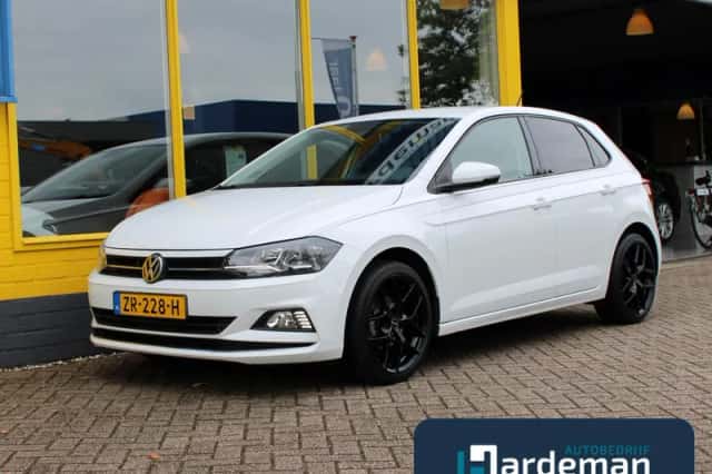 Volkswagen Polo (2019) thumbnail 1