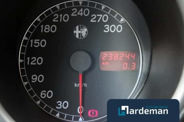 Alfa Romeo 156 (2002) thumbnail 3
