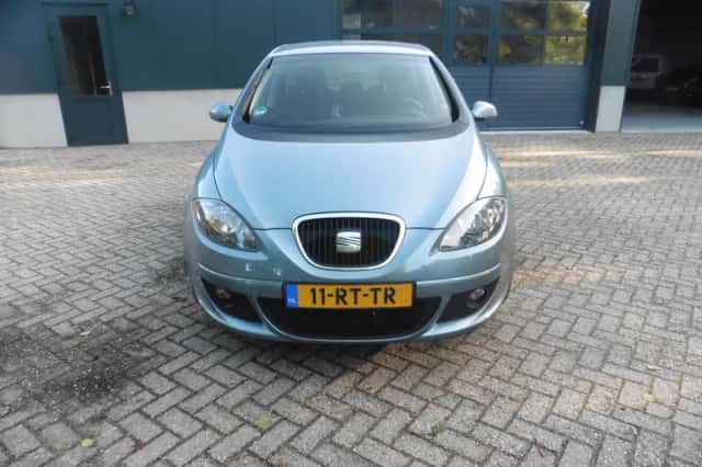 SEAT Toledo (2005) thumbnail 2
