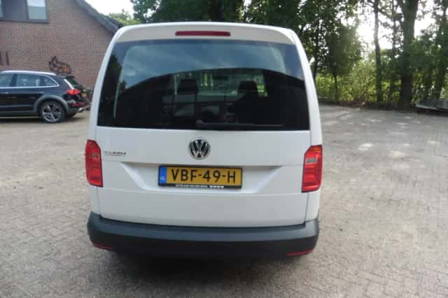 Volkswagen Caddy (2019) thumbnail 4