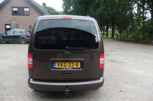 Volkswagen Caddy (2011) thumbnail 4
