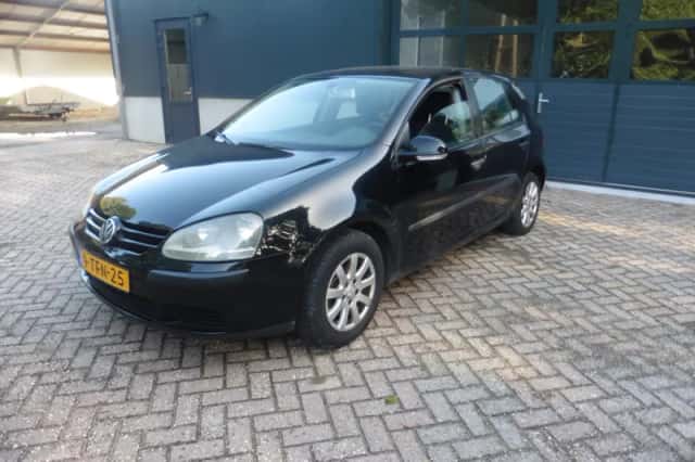 Volkswagen Golf (2004) thumbnail 1
