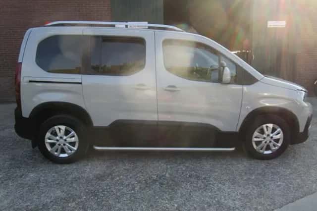 Peugeot Rifter (2018) thumbnail 4