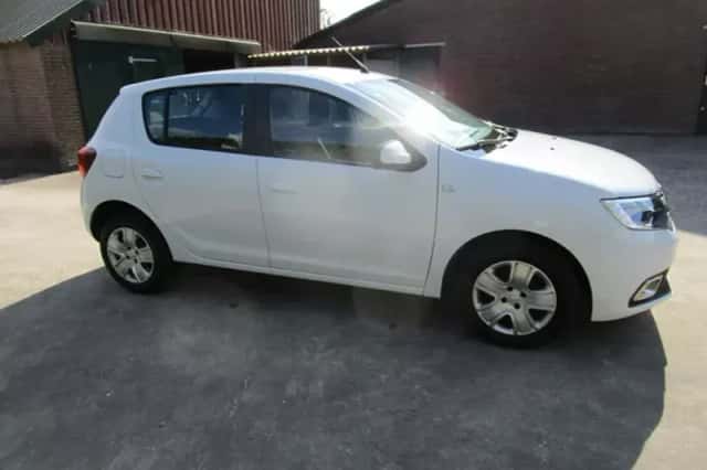 Dacia Sandero (2020) thumbnail 4