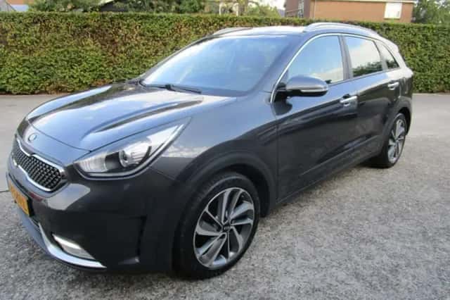 Kia Niro (2018) thumbnail 2