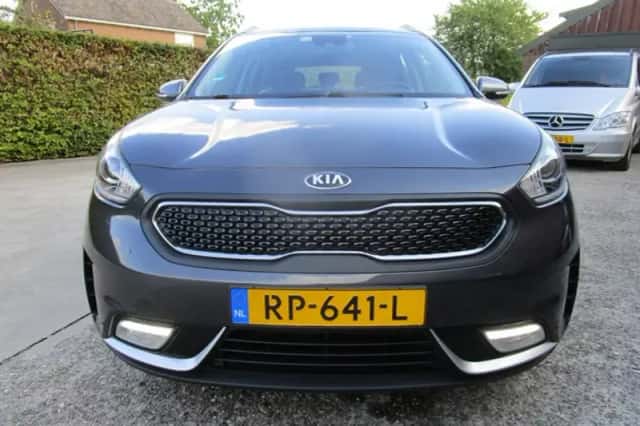 Kia Niro (2018) thumbnail 3