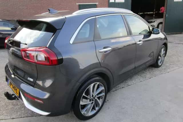 Kia Niro (2018) thumbnail 5