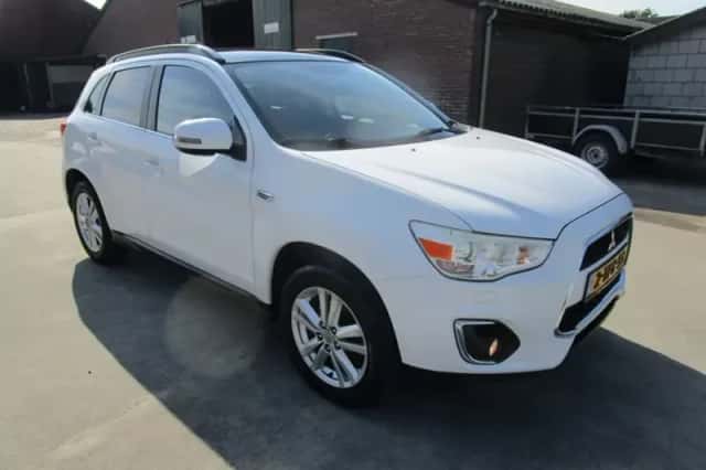Mitsubishi ASX (2014) thumbnail 2