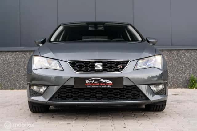 SEAT Leon (2015) thumbnail 4