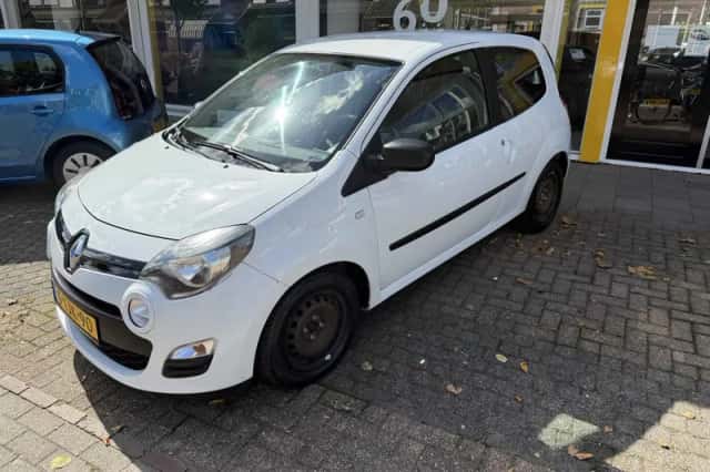 Renault Twingo (2014) thumbnail 2