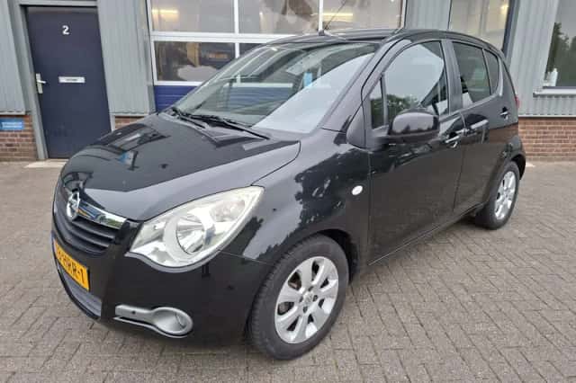Opel Agila (2009) thumbnail 1