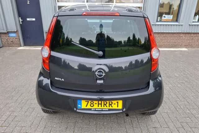Opel Agila (2009) thumbnail 4