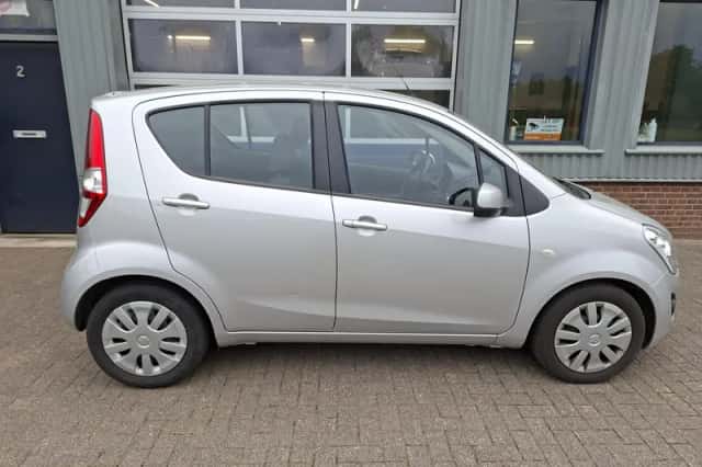 Suzuki Splash (2013) thumbnail 6