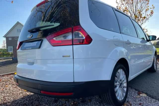 Ford Galaxy (2013) thumbnail 6