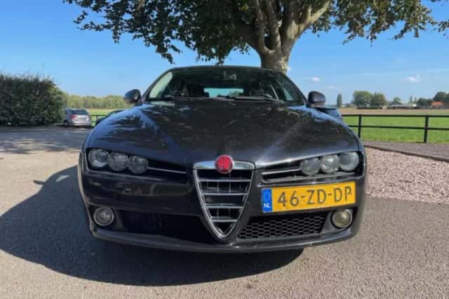 Alfa Romeo 159 (2008) thumbnail 3