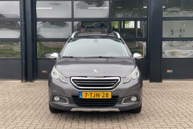 Peugeot 2008 (2014) thumbnail 2