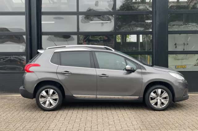 Peugeot 2008 (2014) thumbnail 5