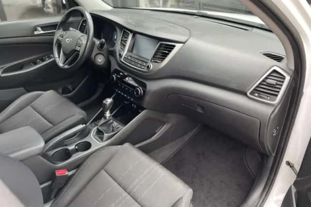 Hyundai Tucson (2017) thumbnail 6