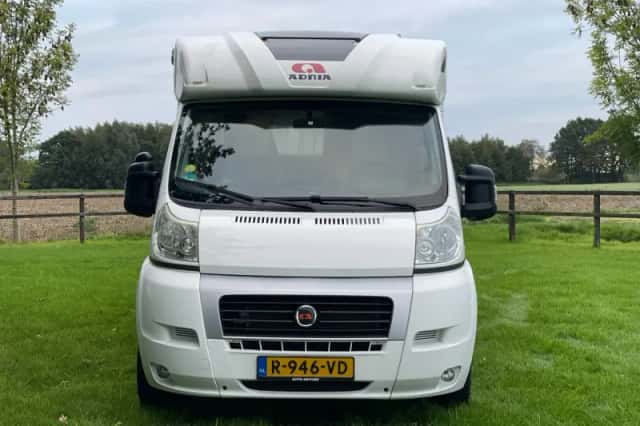 Adria Compact (2013) thumbnail 2