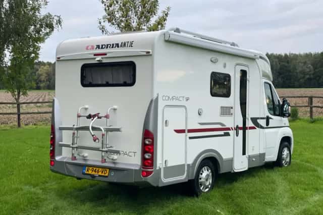 Adria Compact (2013) thumbnail 6