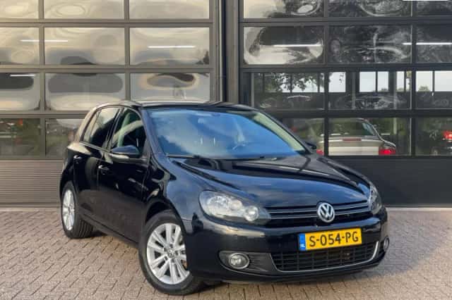 Volkswagen Golf (2012) thumbnail 1