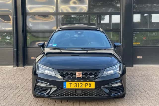 SEAT Leon (2020) thumbnail 2