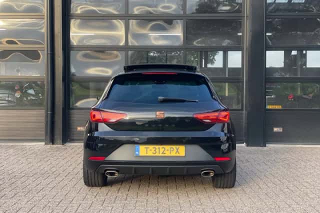SEAT Leon (2020) thumbnail 4