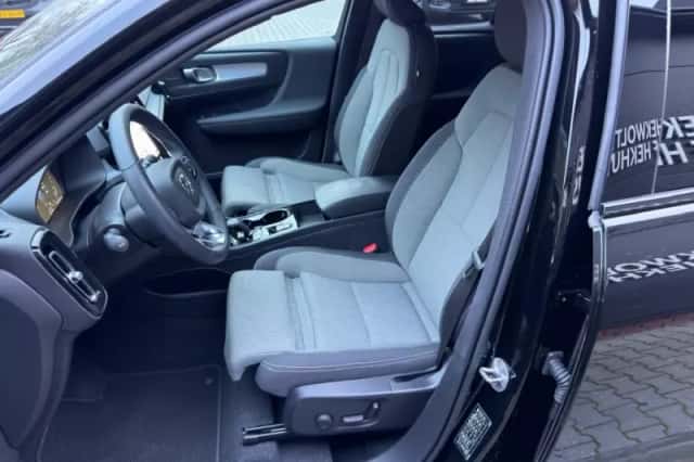 Volvo XC40 (2022) thumbnail 6
