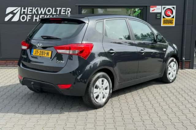 Hyundai ix20 (2011) thumbnail 3