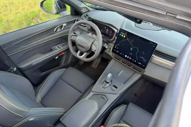Lynk & Co 01 (2026) thumbnail 2