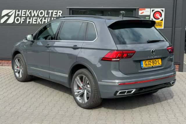 Volkswagen Tiguan (2021) thumbnail 4