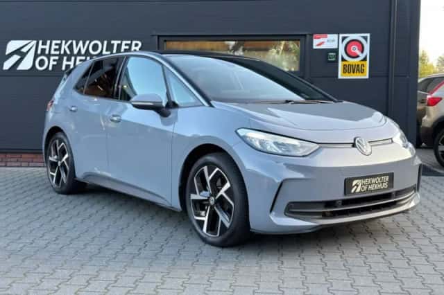 Volkswagen ID.3 (2024) thumbnail 3