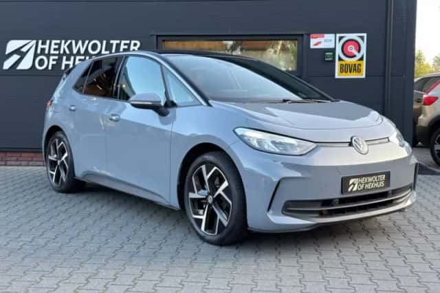 Volkswagen ID.3 (2024) thumbnail 3