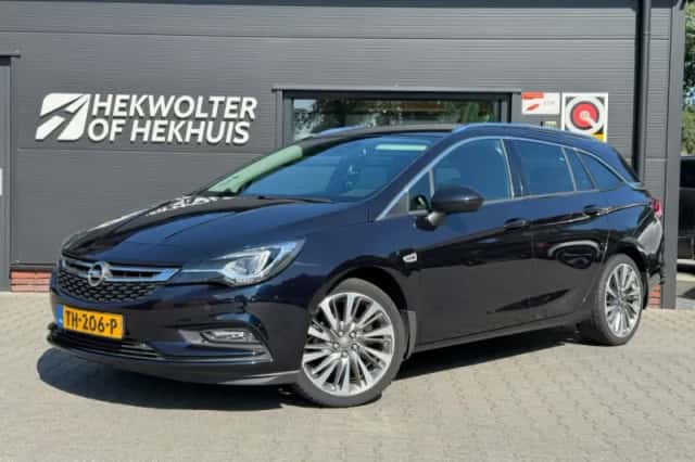 Opel Astra (2018) thumbnail 1