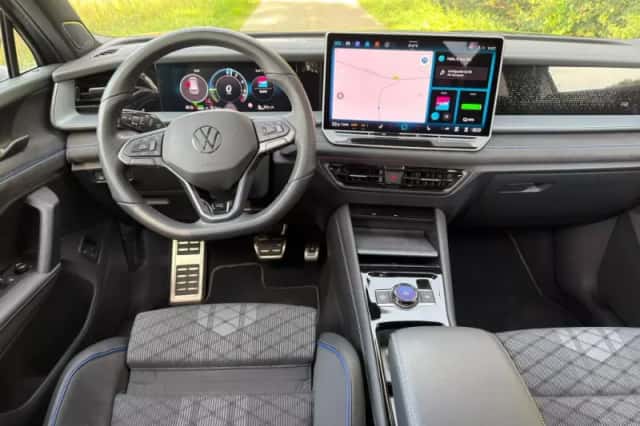 Volkswagen Tayron (2025) thumbnail 2